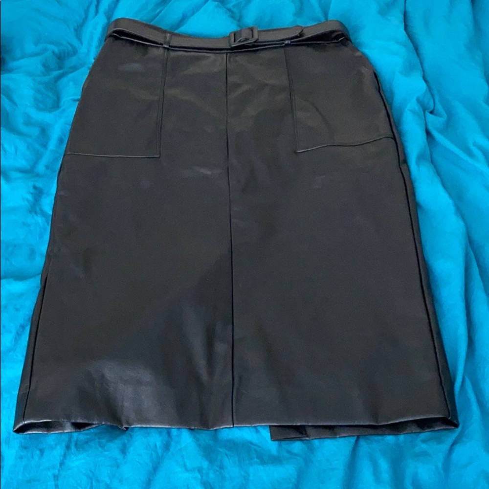 Eva Mendes Black Faux Leather pencil skirt 6